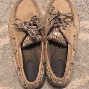 Sperry topsiders